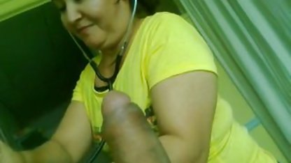 ایمان لئون می خواهد به دانلود بدون فیلتر فیلم سکسی یک مدل