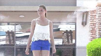 چرم نوار را دانلود فیلم سوپر سکسی خفن پوشش می دهد همه چیز را از نگاه شادی ૦ فارسی