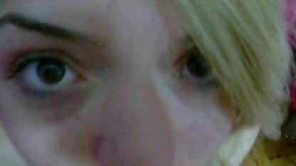 ﮐﺲ جوراب ساق بلند سفید لینک فیلم سوپر سکسی و پا نشان می دهد